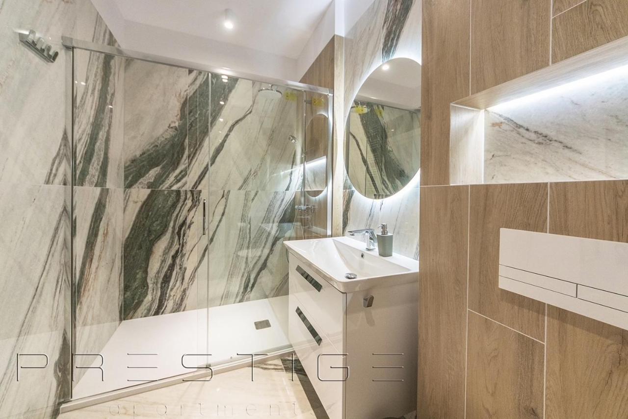 Prestige Apartments Modern Tower Гдиня Екстер'єр фото